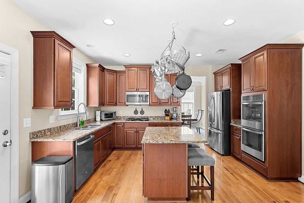 661 Chickamauga Dr - Kitchen View