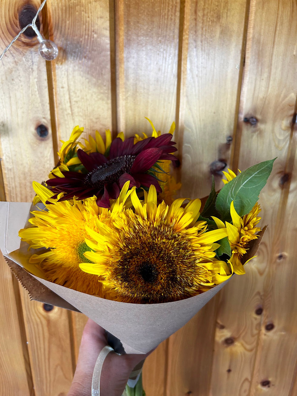 Thumbnail: Wrapped Bouquet