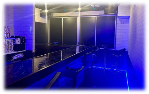 青い照明の貸切、イベントスペース。貸切 パーティー イベント 貸切 KiraReal~キラリア