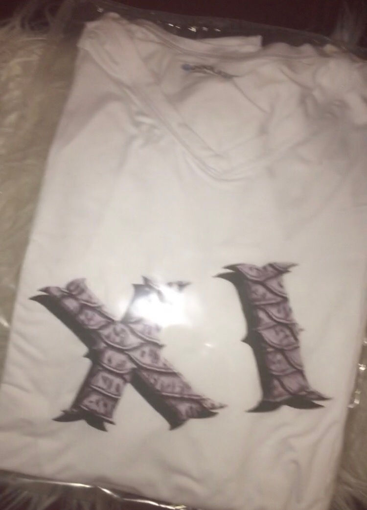 Thumbnail: Custom T-shirt 