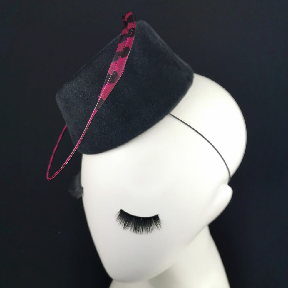 Thumbnail: Cappellino Lapin con Piume, Cappello da Sera, Fur Felt Percher Hat, Evening Hat, Claudia della Frattina JCN Fascinators