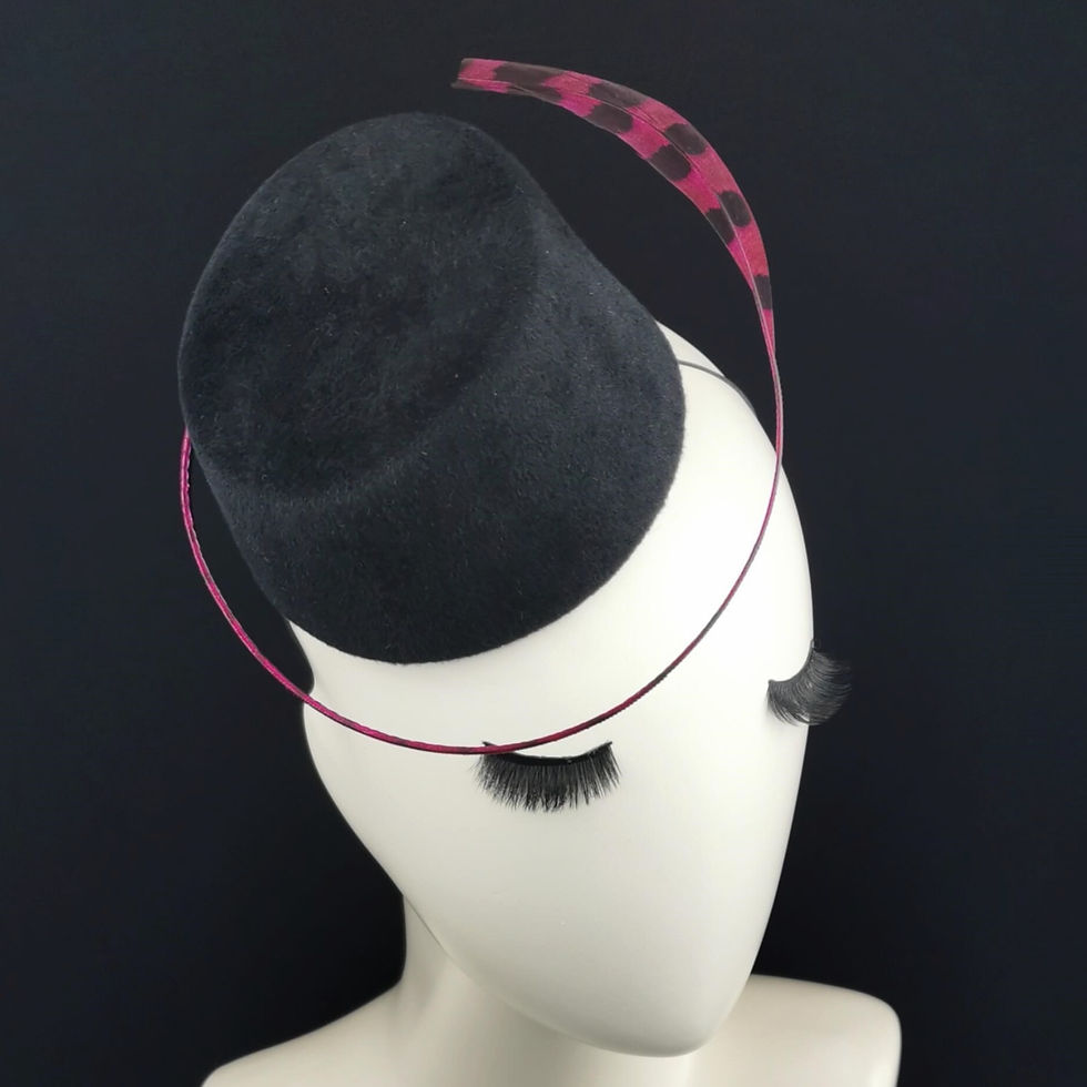 Thumbnail: Cappellino Lapin con Piume, Cappello da Sera, Fur Felt Percher Hat, Evening Hat, Claudia della Frattina JCN Fascinators