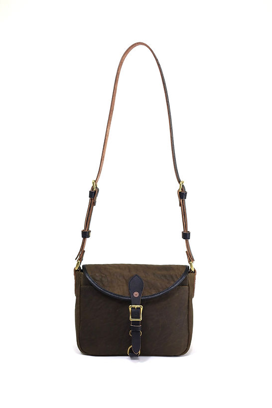 KIGO ブルハイドレザー クロスボディー ショルダーバッグ Hobo Crossbody Small Sage | KIGO