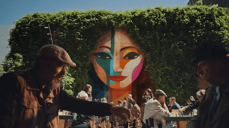 Ista - Murals - face.gif