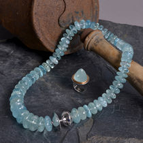 Collier Halskette Aquamarin Design Schmuck Weissgold Peter Loosli Goldschmied Wettingen