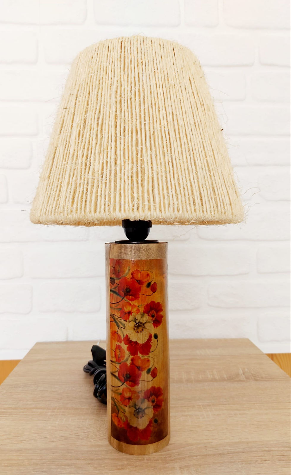 Thumbnail: RETRO NOW RED GARDEN WOODEN LEG LAMP