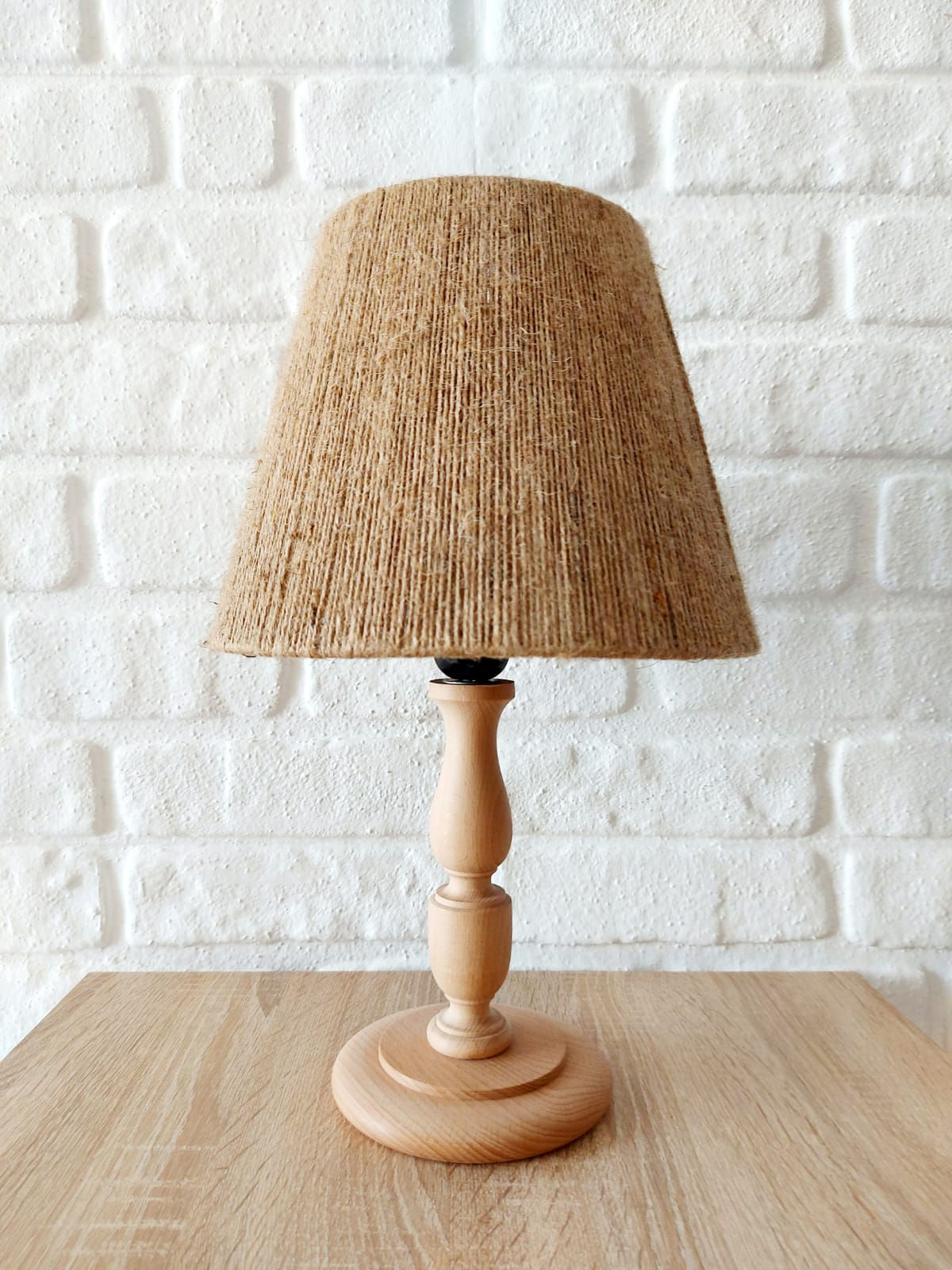 RETRO NOW PERGE NATURAL AHŞAP AYAKLI ABAJUR