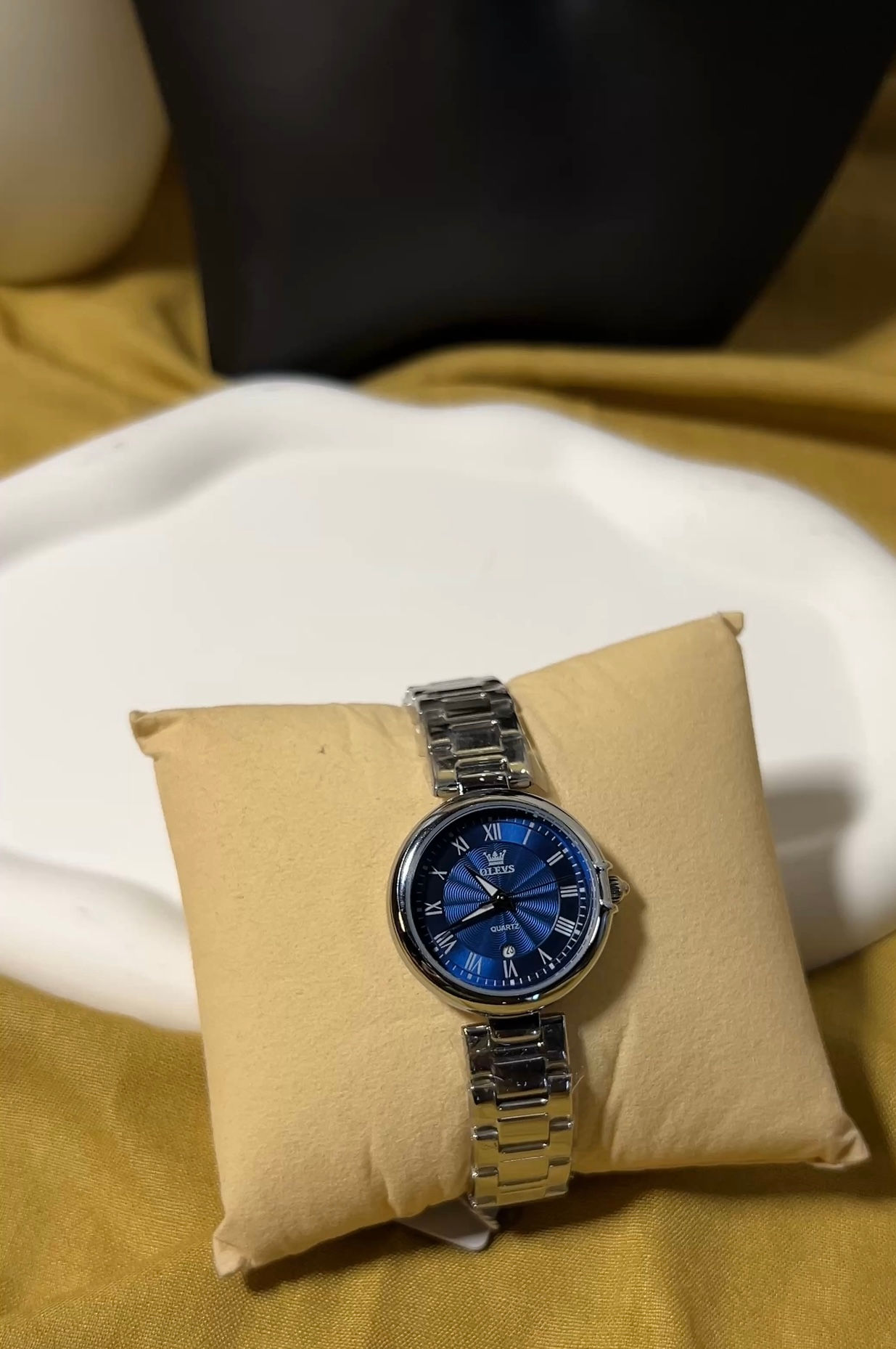 BLUE & SILVER LADIES WATCH (date feature)