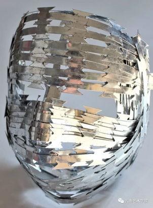 NATO-Draht Kunst Skulptur NATO concertina wire Art Sculpture