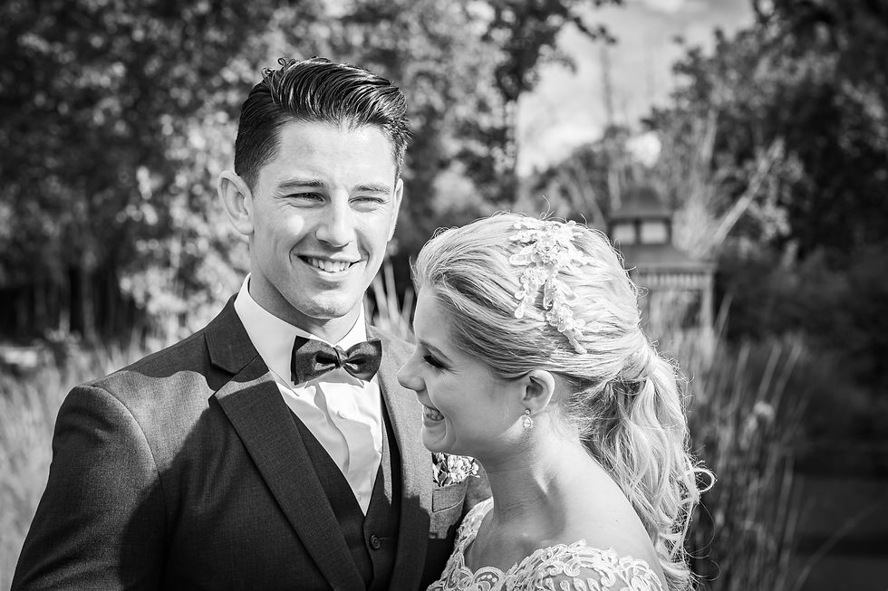 Bride & Groom in Wagga Wagga.