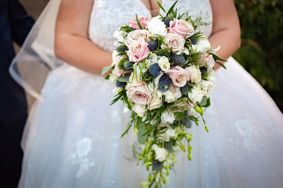 Bride & Bouquet in NSW.