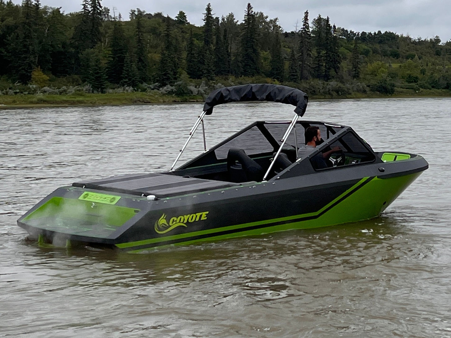 Rugged jet boat