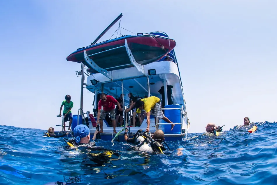 Scuba Diving Boat, Open Water Diving