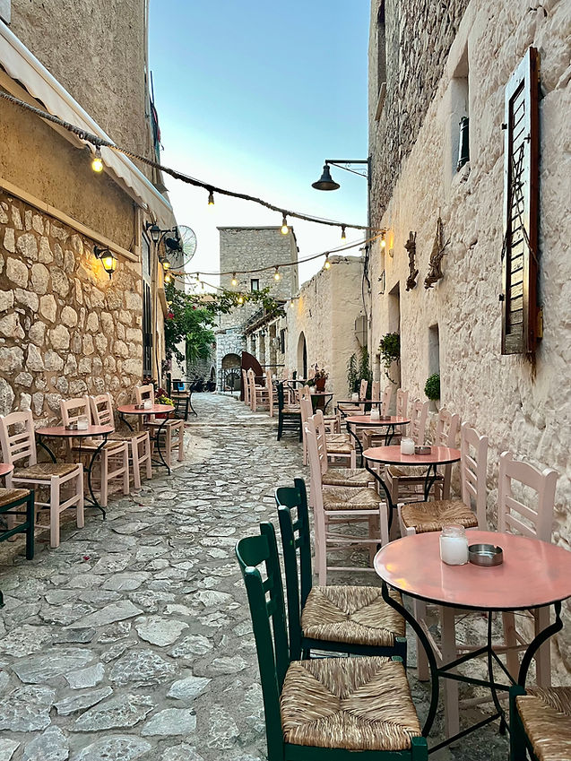 aeropoli-mani-retreat.jpeg