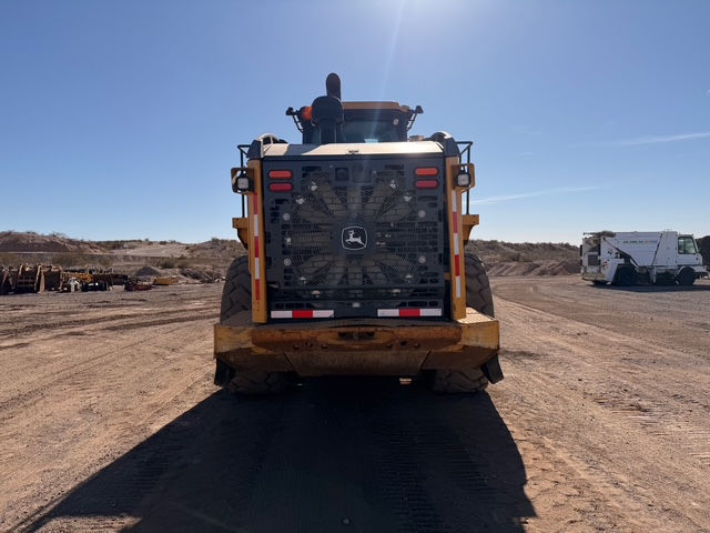 Thumbnail: 2021 JD 824L Unit#709775