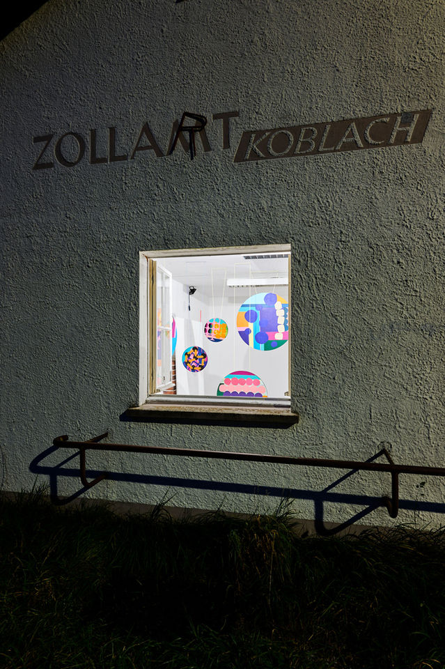 ZollART Koblach 
Grenze A/CH 
DOT´s S M L 
Copyright Foto: Ivo Vögel