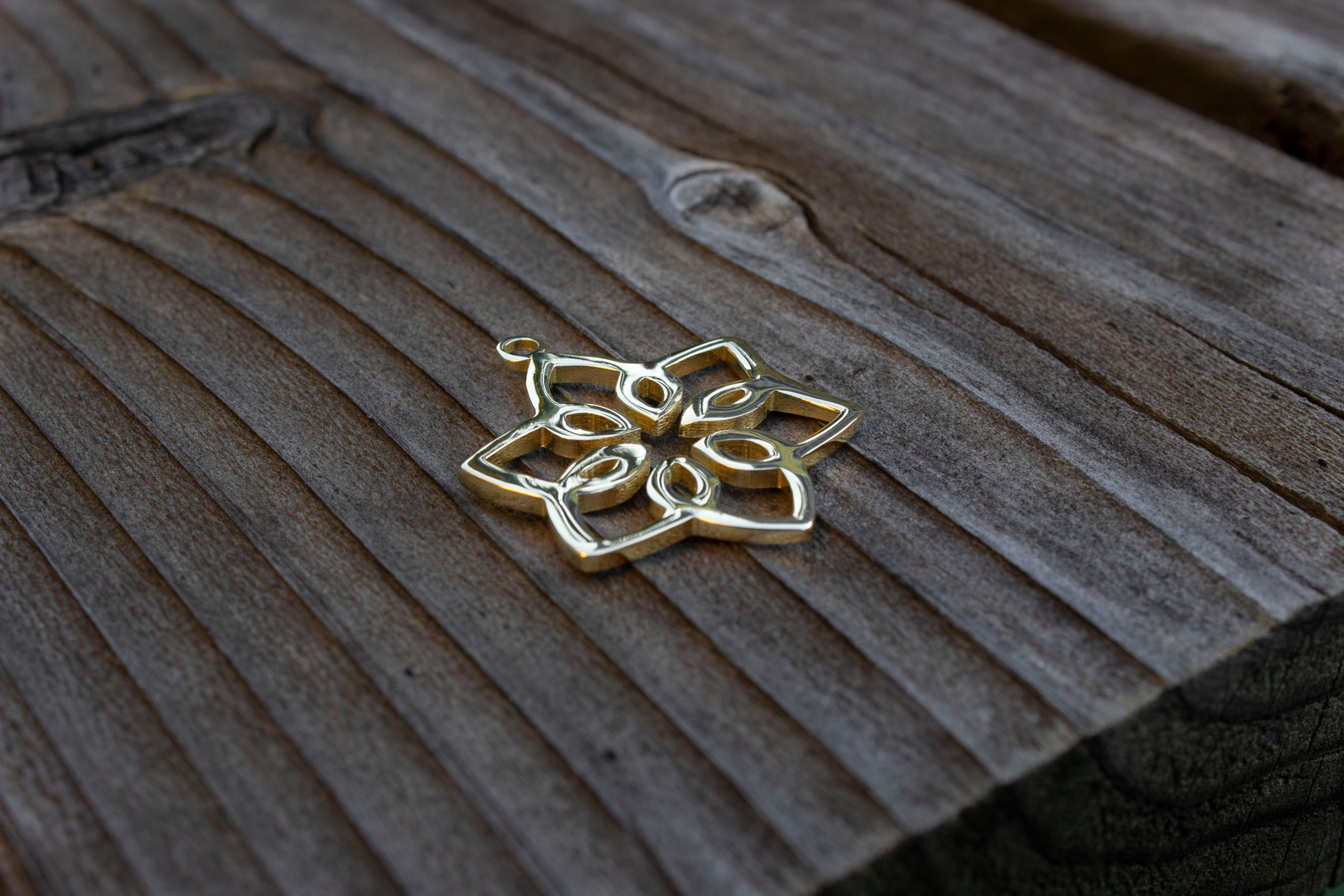 Stylish Star Pendant