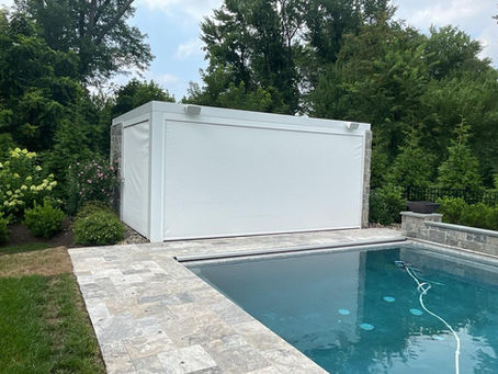 Motorized Screens vs. Fixed Screens: Which Approach Fits Your Porch?
