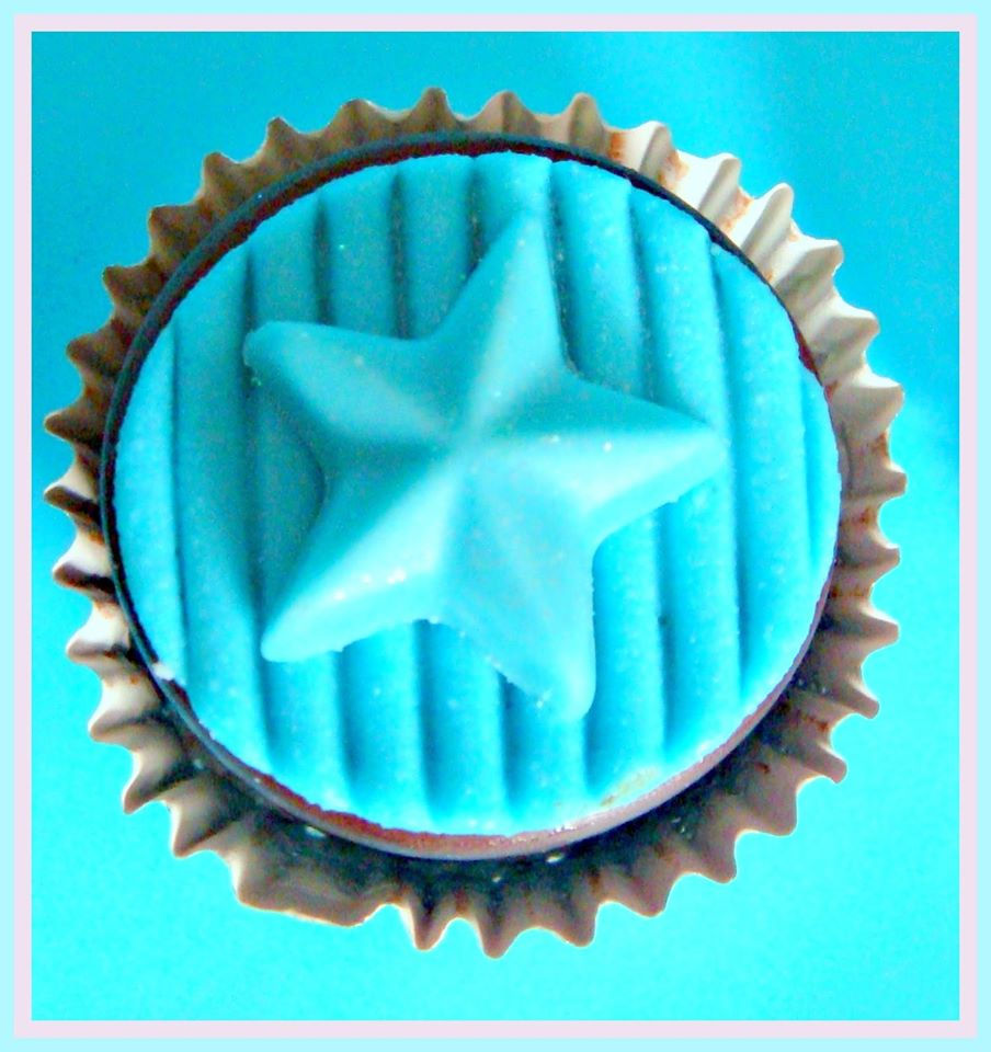 Miniatura: mini pão de mel decorado tema estrela