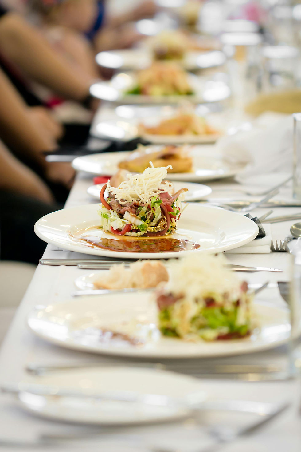 mise en place sur table, au relais de chambesy, aux portes de genève