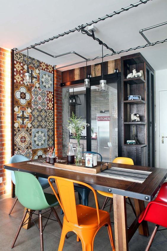 sala estilo rústico com ladrilho hidráulico