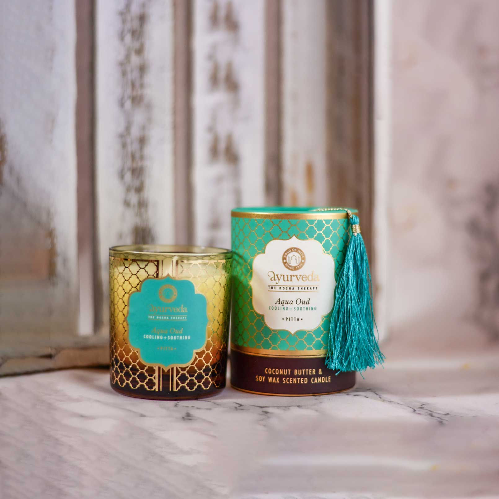Aqua Oud Soy Candle