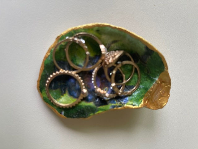 Thumbnail: Oyster Shell Display / Ring Holders