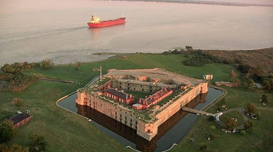 fort-delaware-and-the-delaware-river.jpg