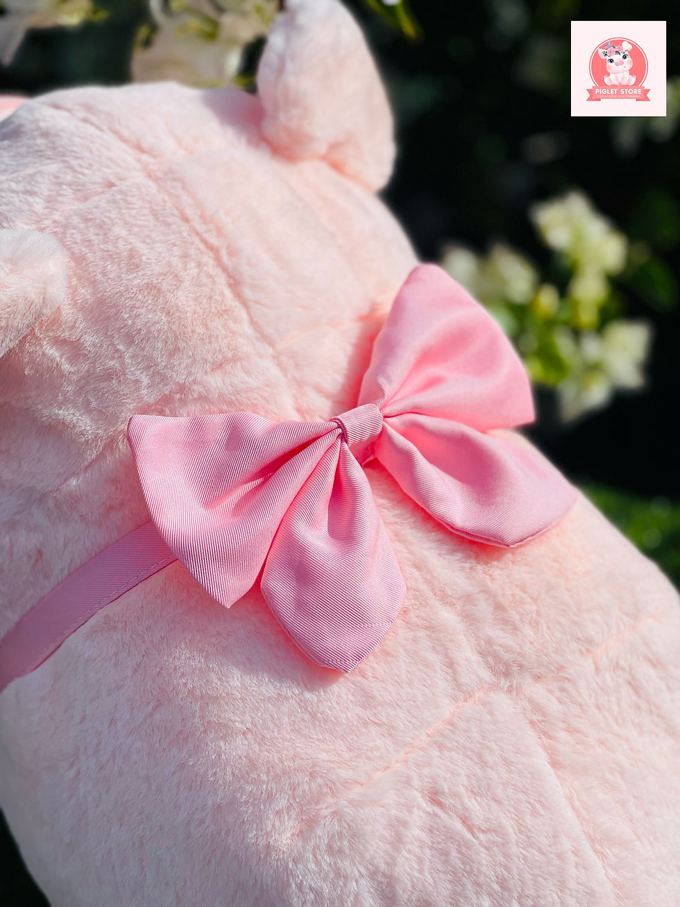 Thumbnail: LYING PIGGY WITH RIBBON