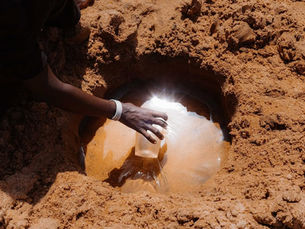 Waterless Urinals: A Sustainable Shift in Restroom Technology