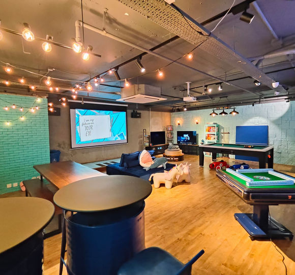 觀塘「浪漫遊樂園」Party Room丨浪漫派對玩樂平台丨Party Room推介丨Playhouse丨親子丨BBQ丨到會丨寵物丨影樓丨露營丨包場丨生日丨氣球佈置丨火鍋食材丨船河船屋丨遊艇出租