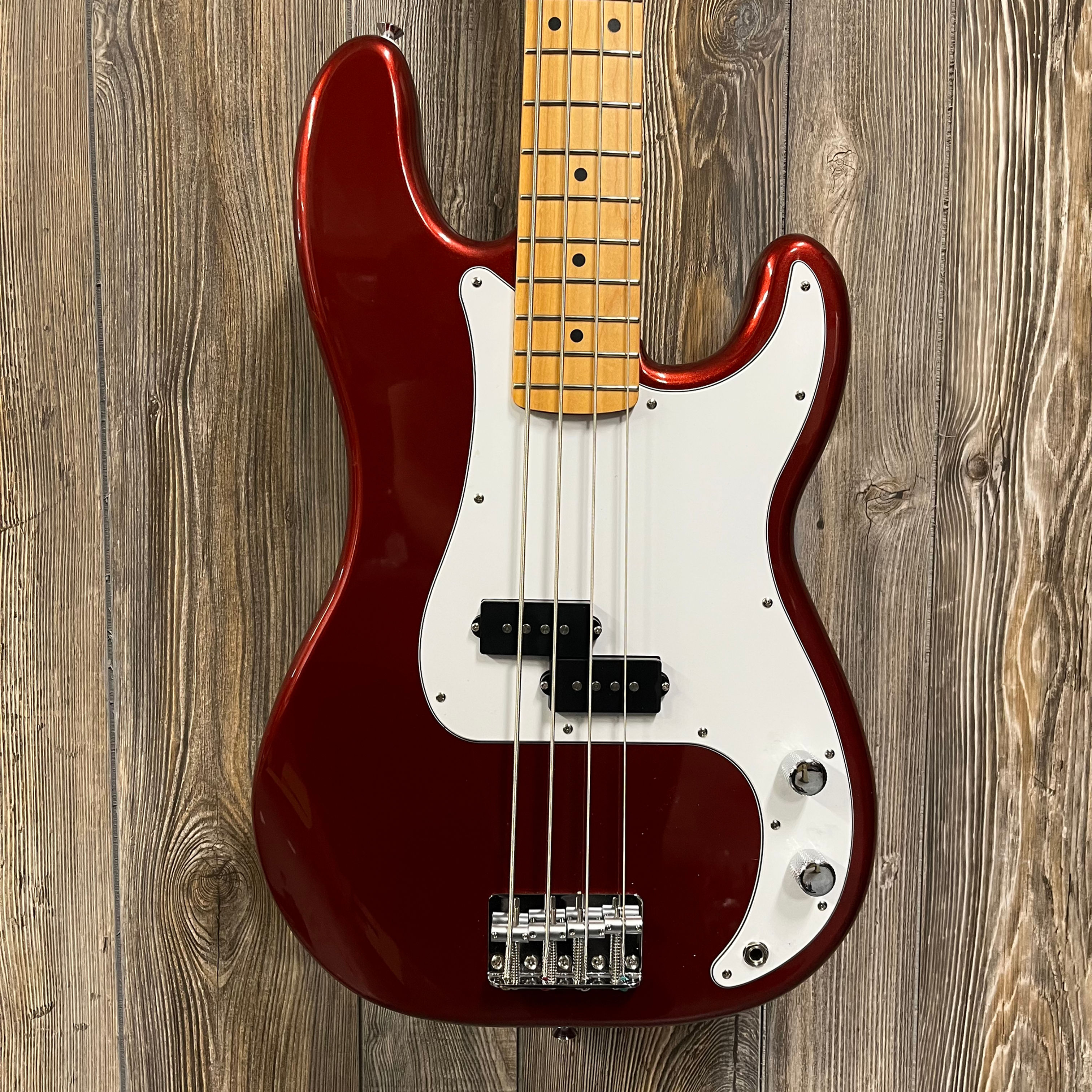 Fender Standard P Bass, CND