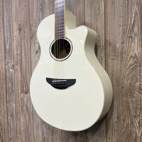Yamaha APX600 Acoustic / Electric Guitar, VW | morganmusiconline