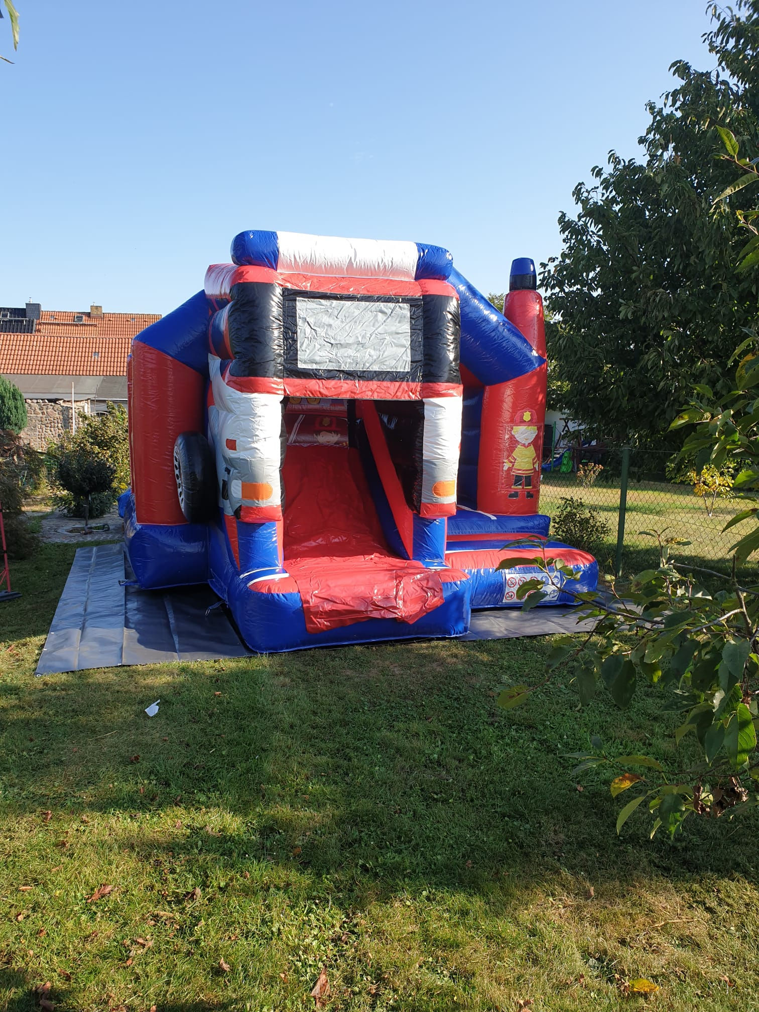 Hüpfburg Jokki Das Feuerwehr Auto