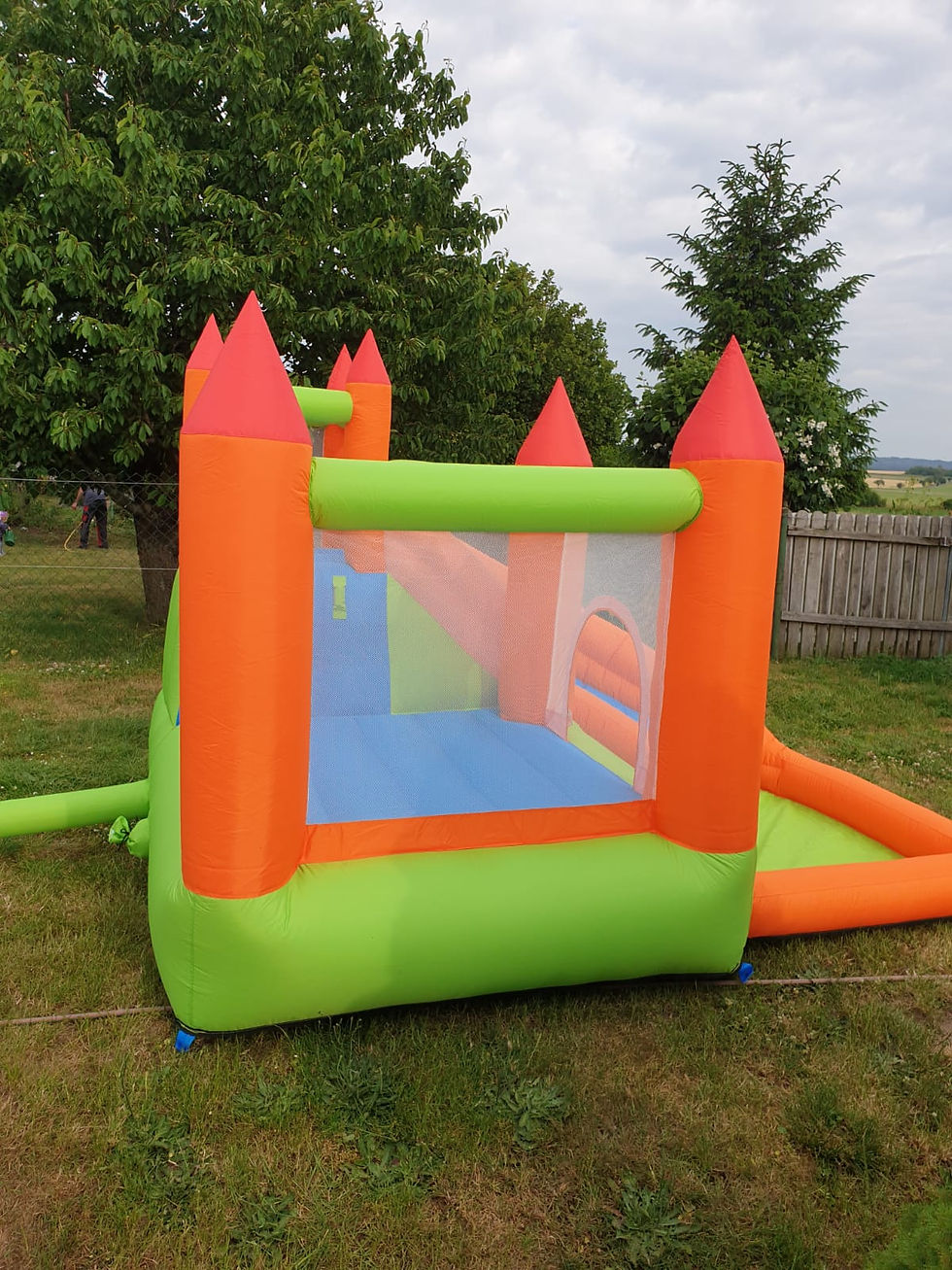 Miniaturbild: Hüpfburg Kleines Wald, Schössen mit Rutsche