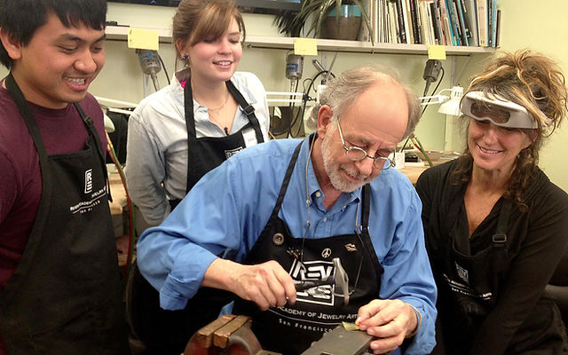 PROFESSIONAL GOLDSMITHING 彫金 アラン・リヴィア Noam Carver (CAD) - Ron Wilkin Jewellers