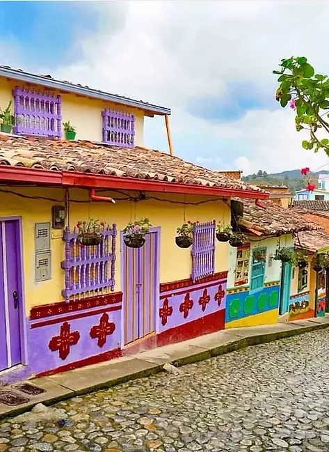 guatape.jpeg