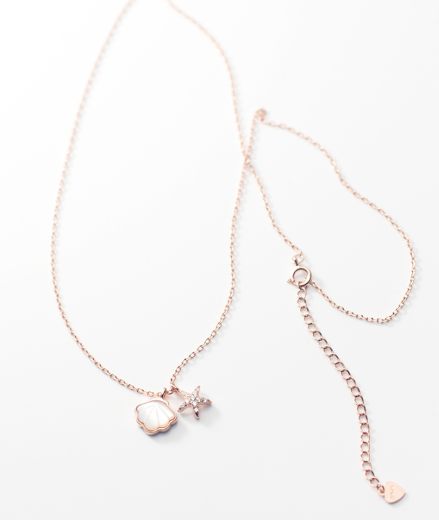 Thumbnail: Sterling Silver Shell and Starfish Necklace - MOOII