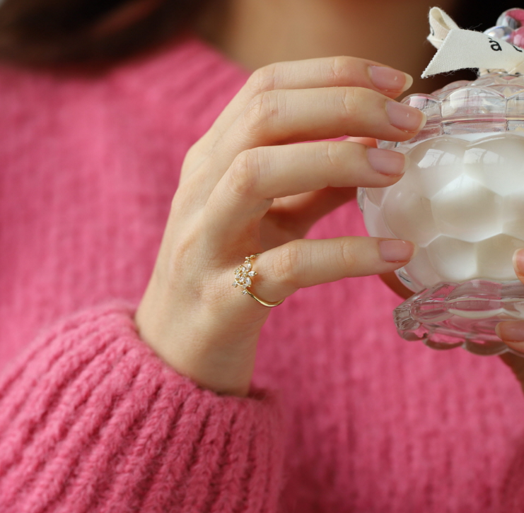 Thumbnail: Five Petals flower Pinky Ring - MOOII