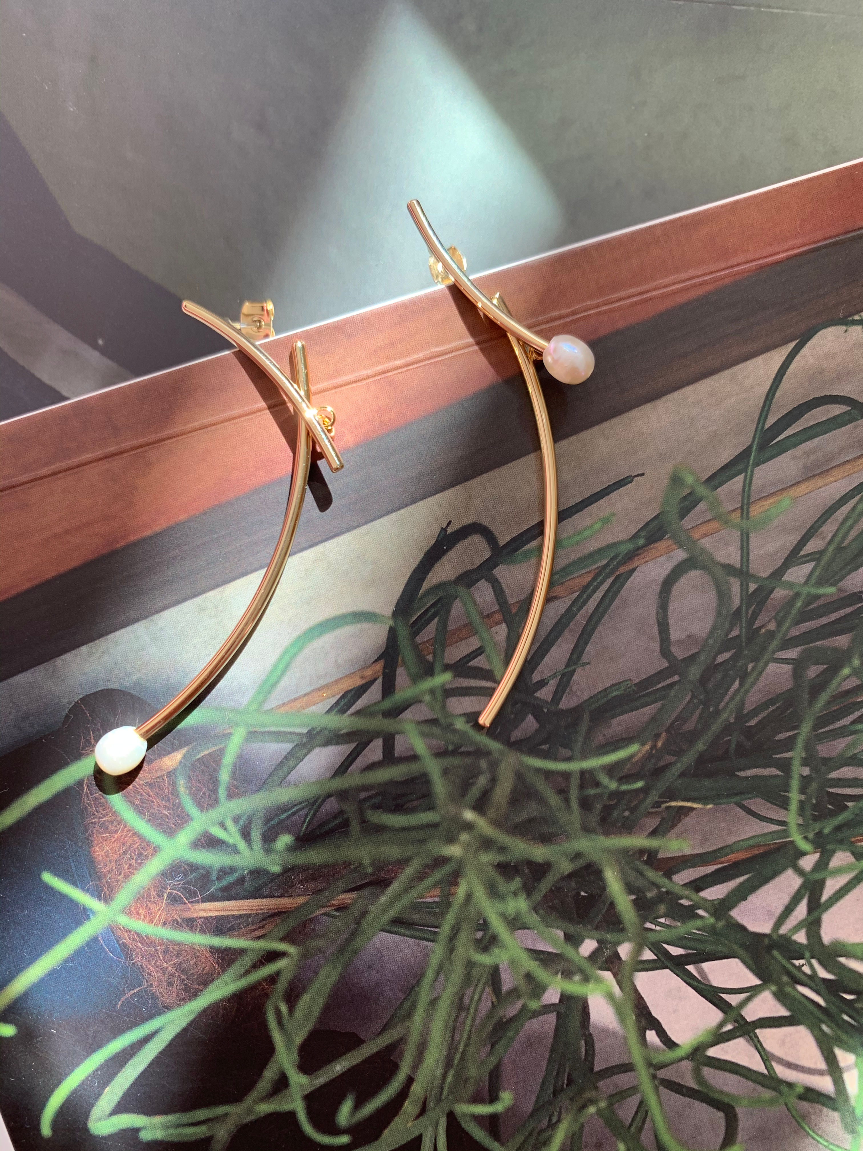 Golden Branch and Pearl Dangling Earrings