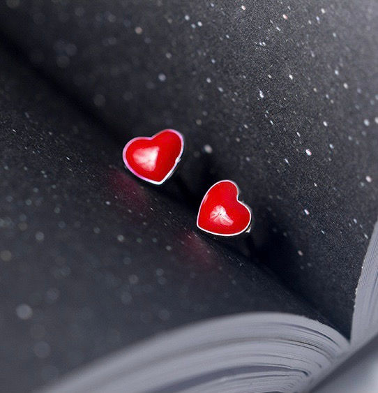 Sweetheart Ear Studs 