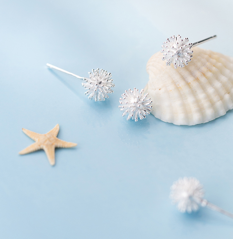 Thumbnail: Dainty Dandelion Head Ear Stud