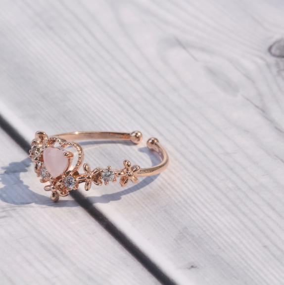Thumbnail: Crystal Heart with flower Wreath Ring - MOOII