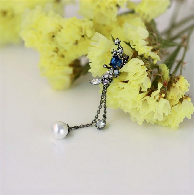Thumbnail: Climbers with Pearl Drop Earrings