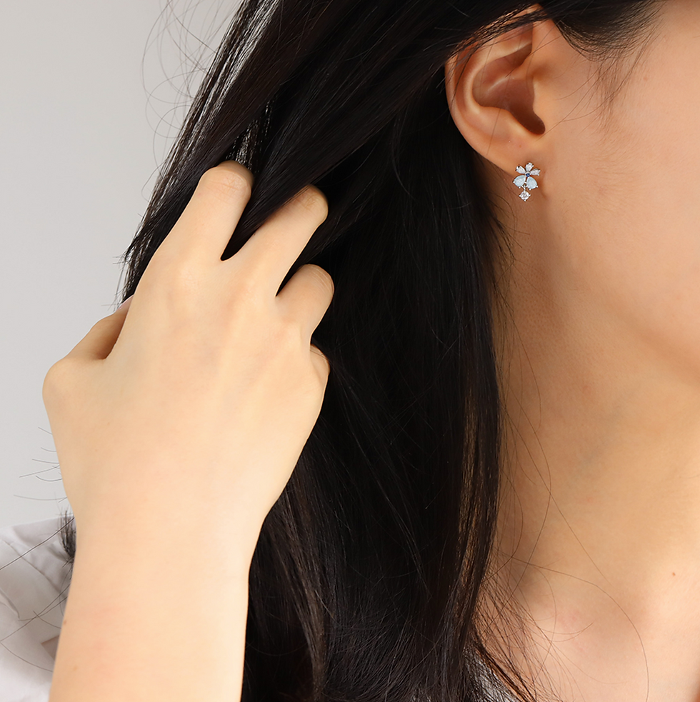 Thumbnail: Flower Cuff Chain Earring