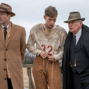 12 Mighty Orphans: Review