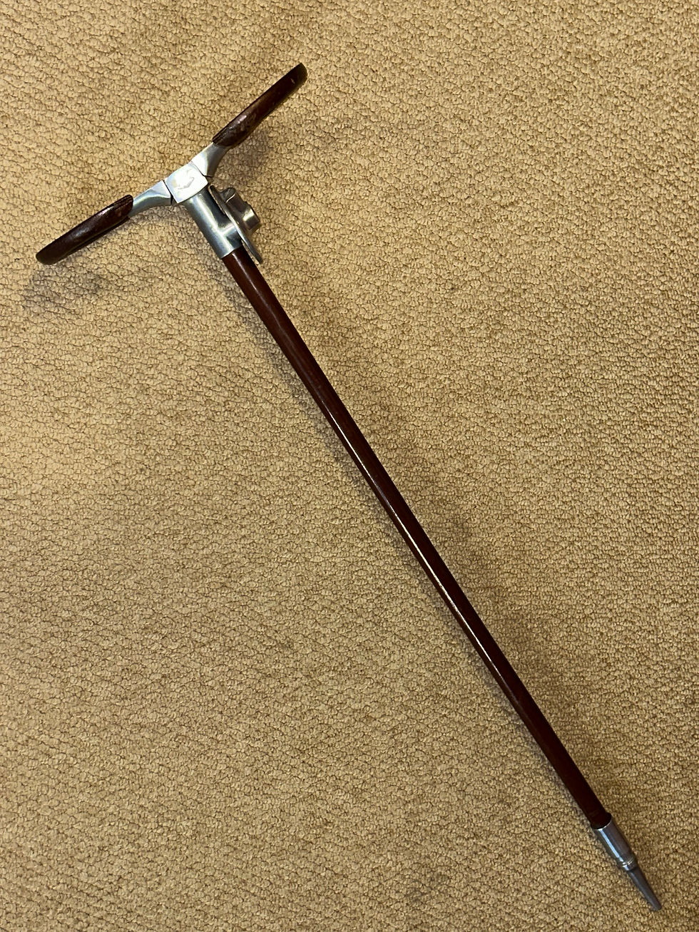 Thumbnail: Antique Club Seat Shooting Stick - Fold-Out Leather Crook Seat By Howell London