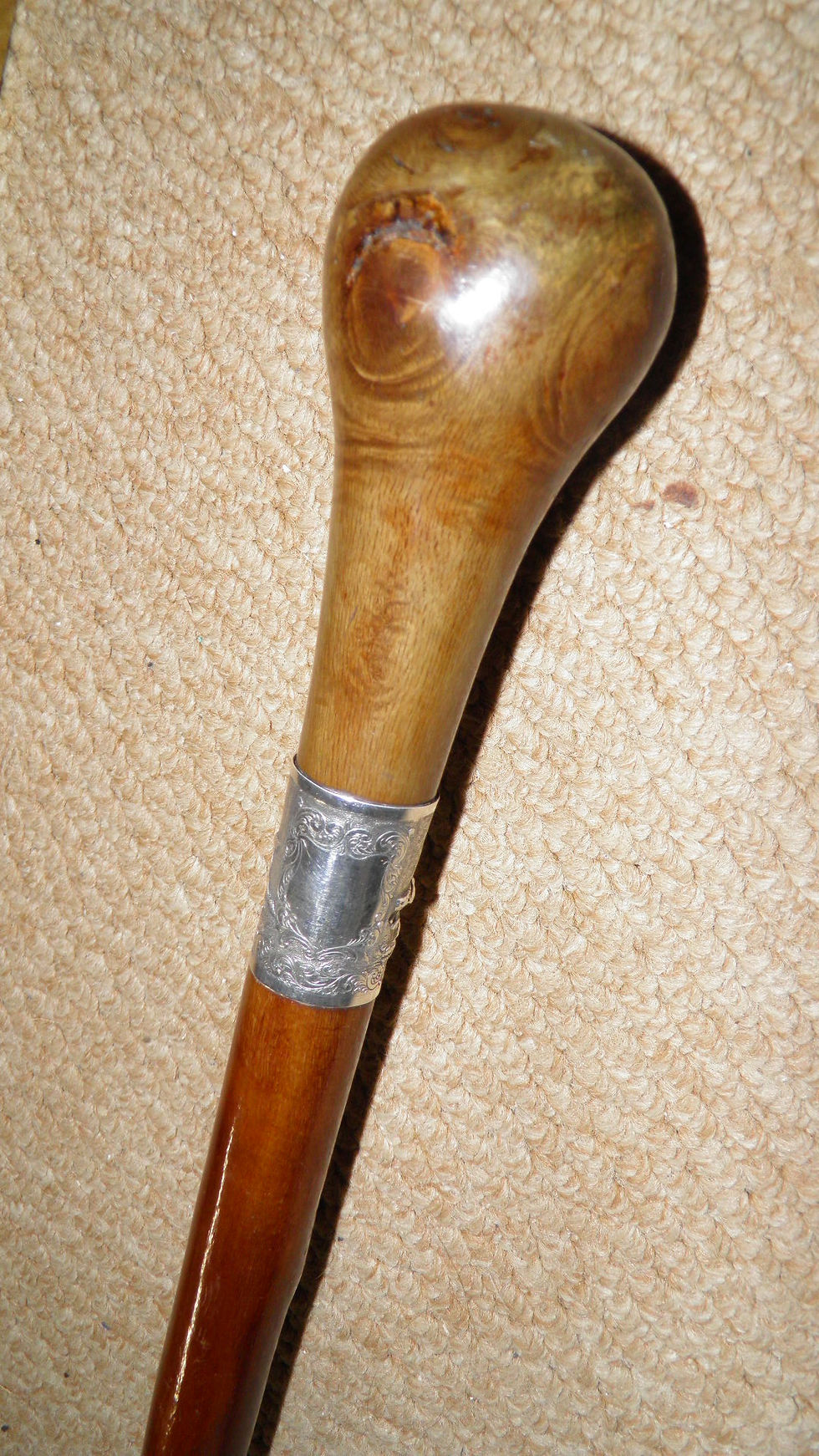 Thumbnail: Antique Rustic Racing Walking Stick Silver Repousse Racehorse Collar & Ball Top