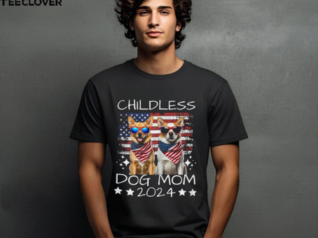 Official Womens Childless Dog Mom 2024 Elect Vote Kamala Harris 2024 T Shirt