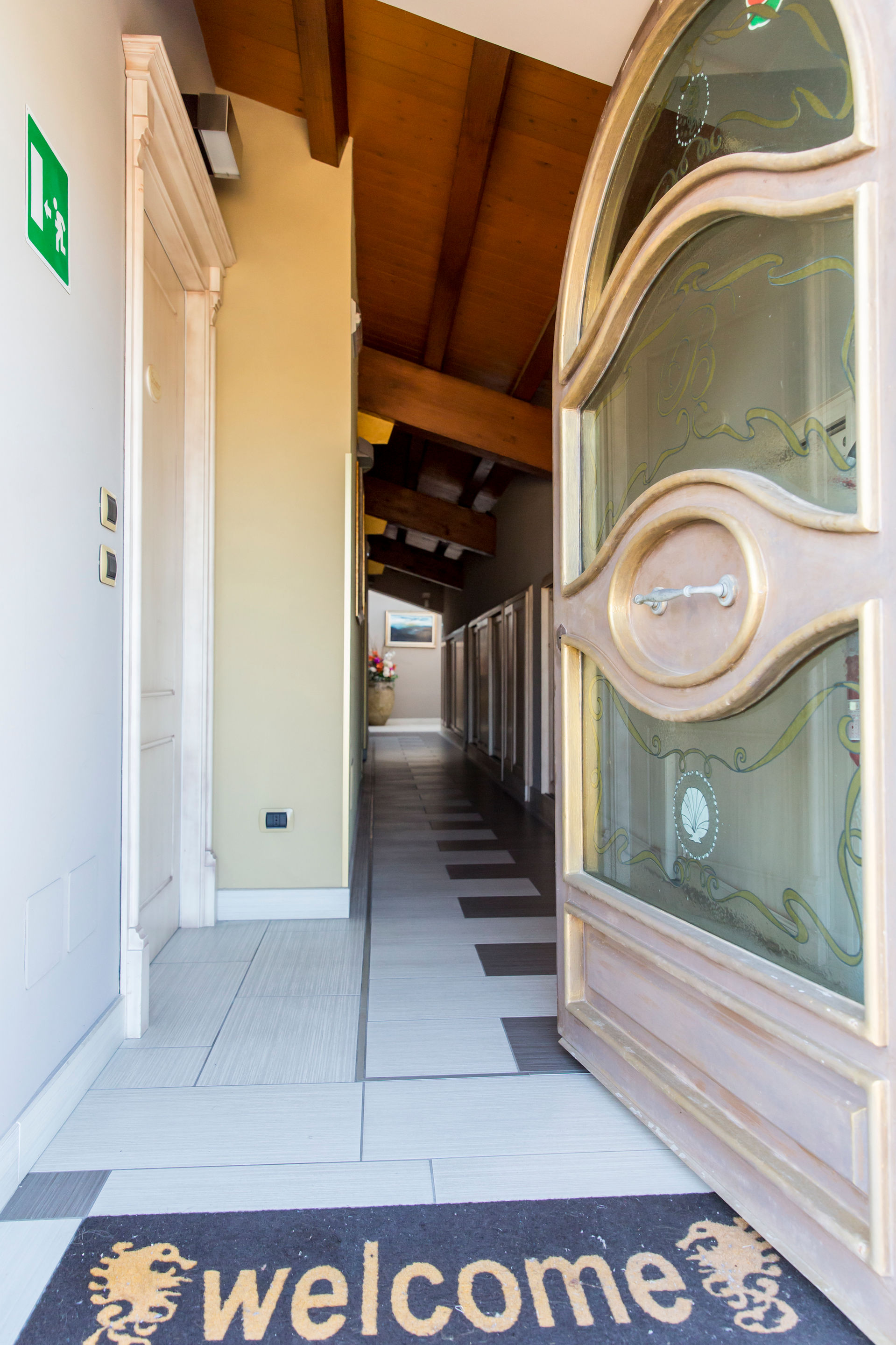 INGRESSO INTERNO